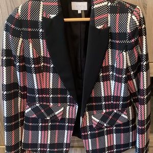 Beautiful blazer with plaid detailing
